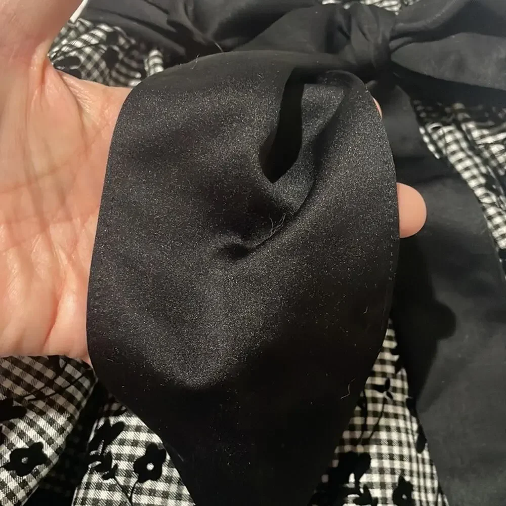Marmellata 5 black plaid floral rose detailed dressy dress euc worn once